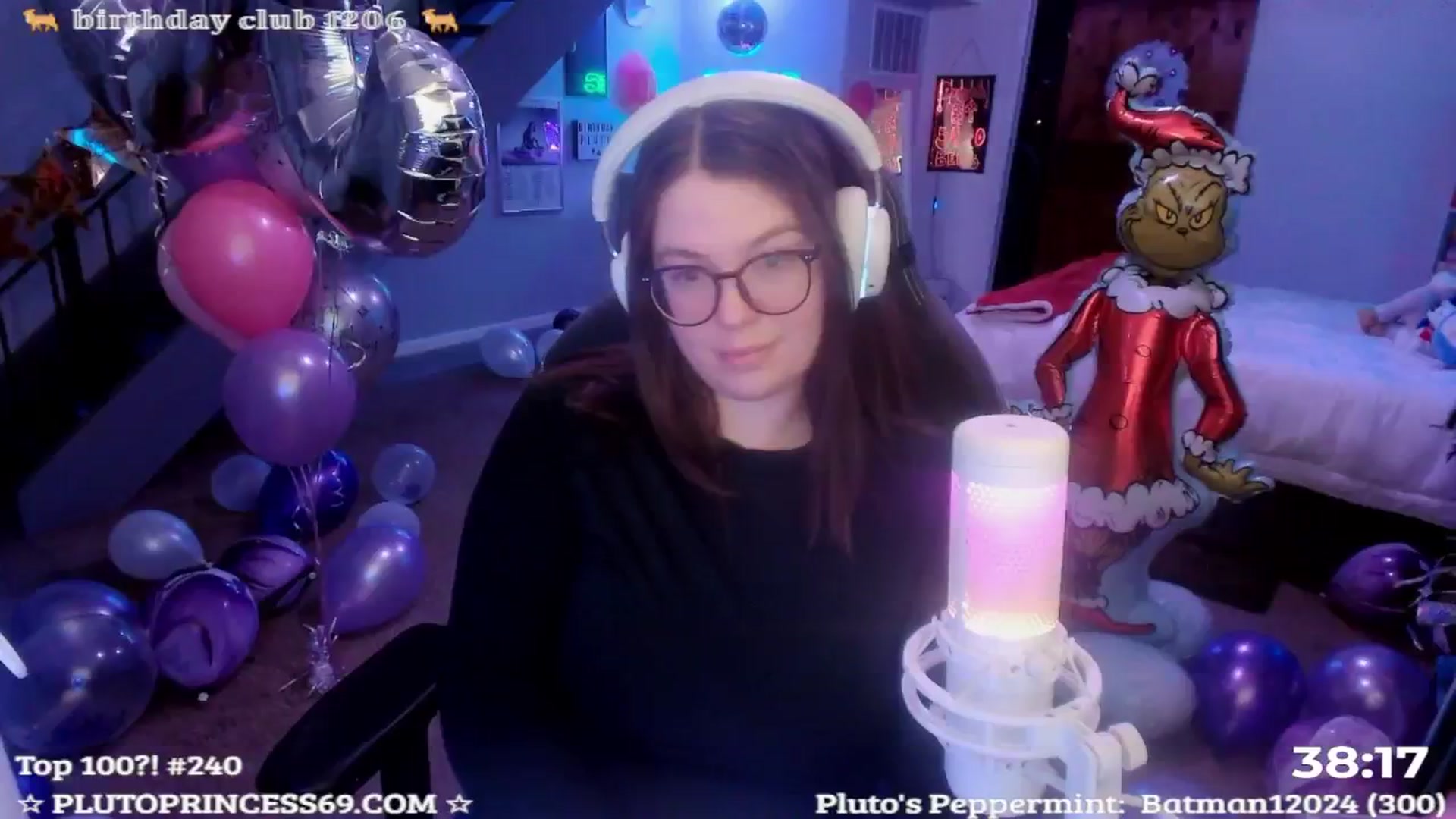 Gallery image thumbnail from PlutoPrincess's myfreecams stream on, 12/11/2024, 07:19 image 5 of 20