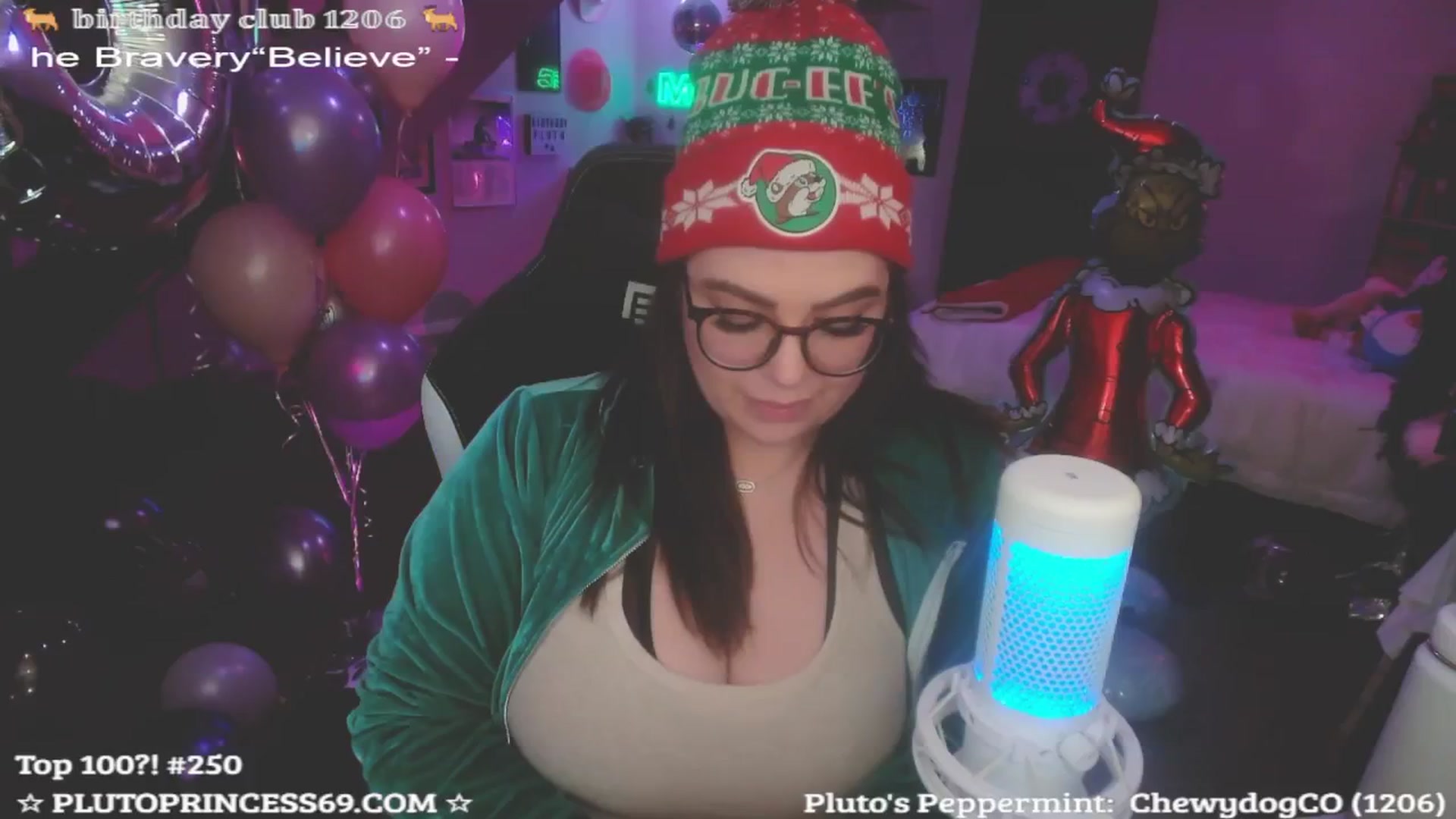 Gallery image thumbnail from PlutoPrincess's myfreecams stream on, 12/13/2024, 07:10 image 13 of 20