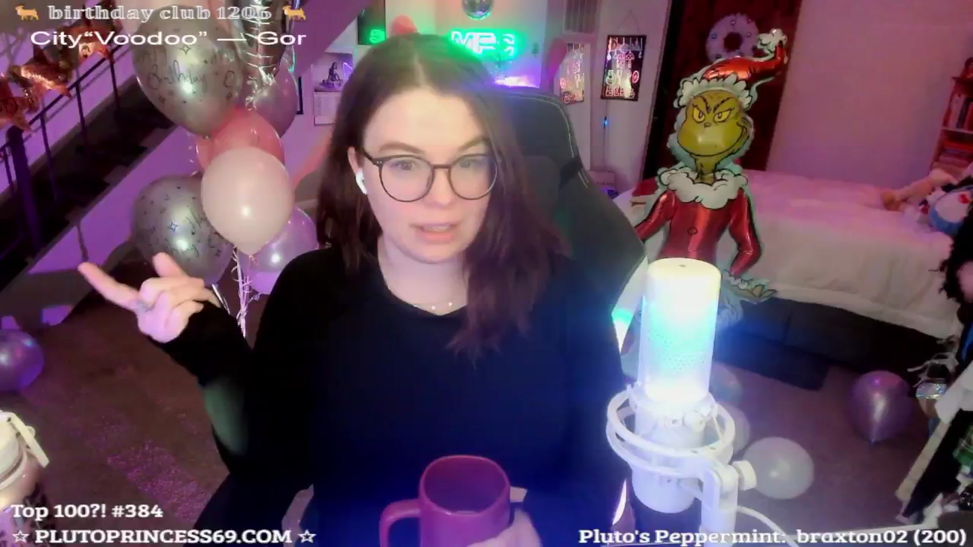 Gallery image thumbnail from PlutoPrincess's myfreecams stream on, 12/17/2024, 08:31 image 10 of 20