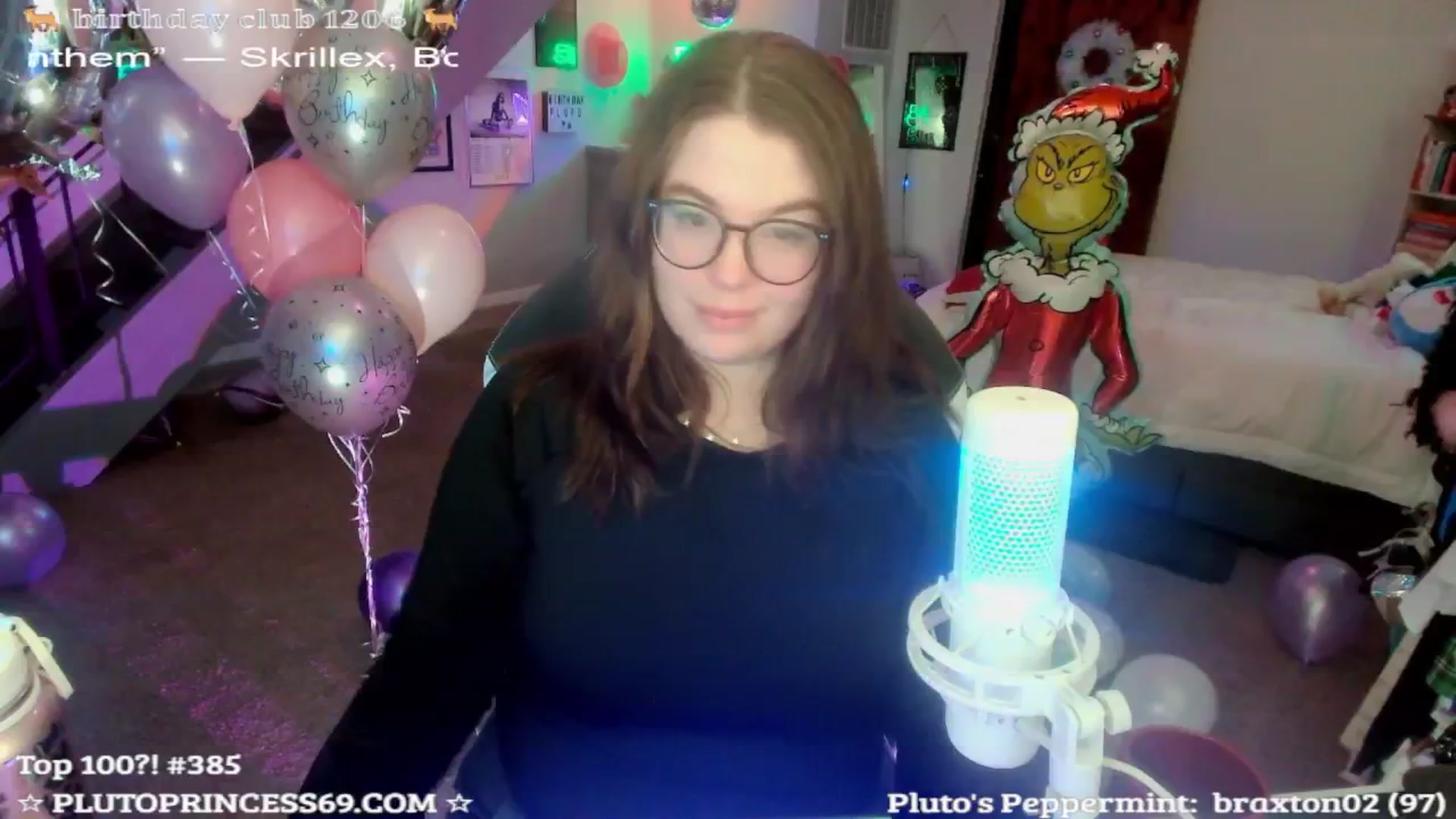 Gallery image thumbnail from PlutoPrincess's myfreecams stream on, 12/17/2024, 08:31 image 9 of 20