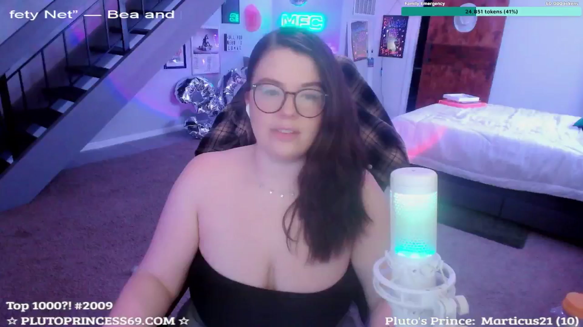 Gallery image thumbnail from PlutoPrincess's myfreecams stream on, 01/28/2025, 07:13 image 6 of 20