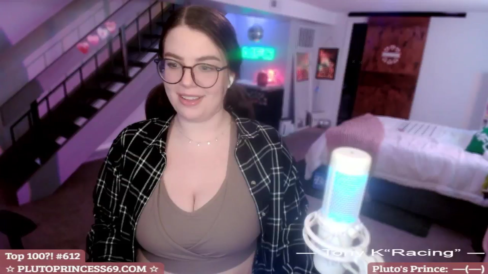 Gallery image thumbnail from PlutoPrincess's myfreecams stream on, 02/26/2025, 07:12 image 10 of 20