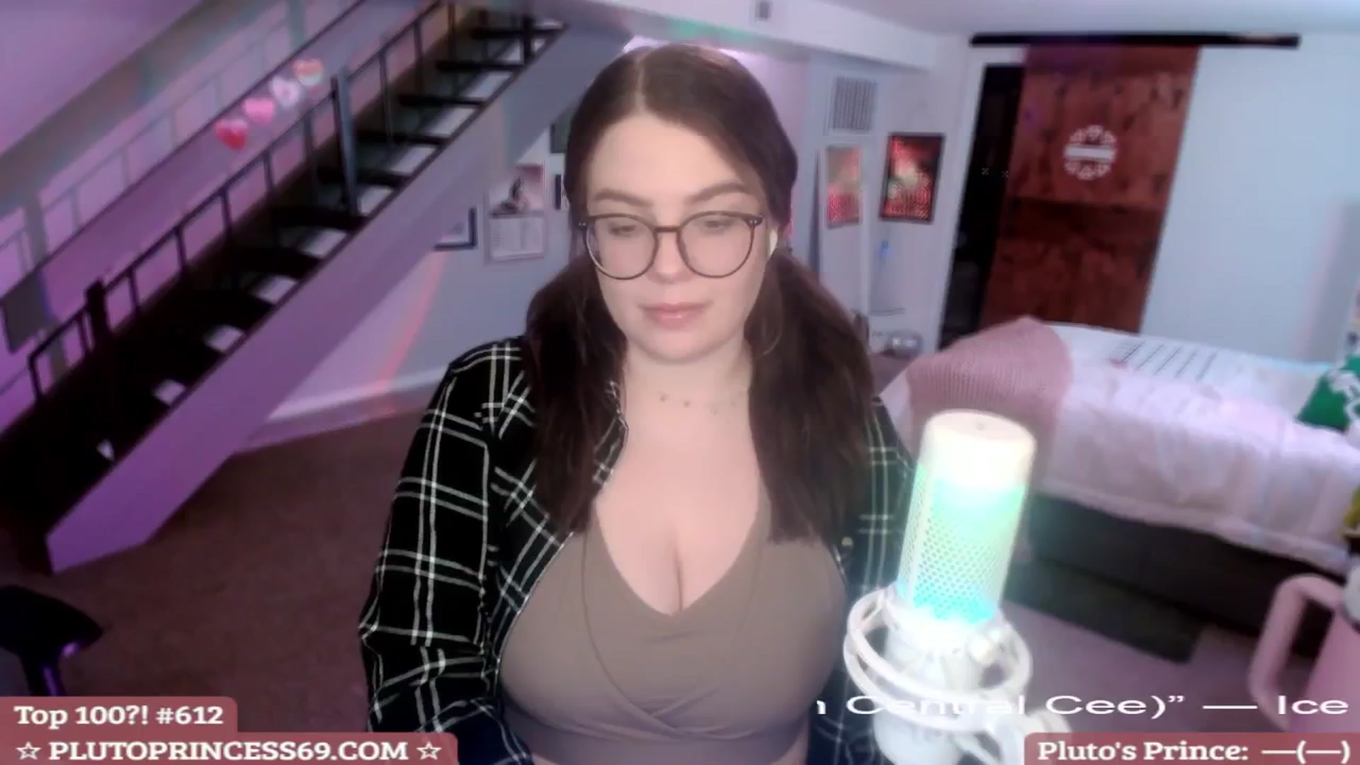 Gallery image thumbnail from PlutoPrincess's myfreecams stream on, 02/26/2025, 07:12 image 13 of 20