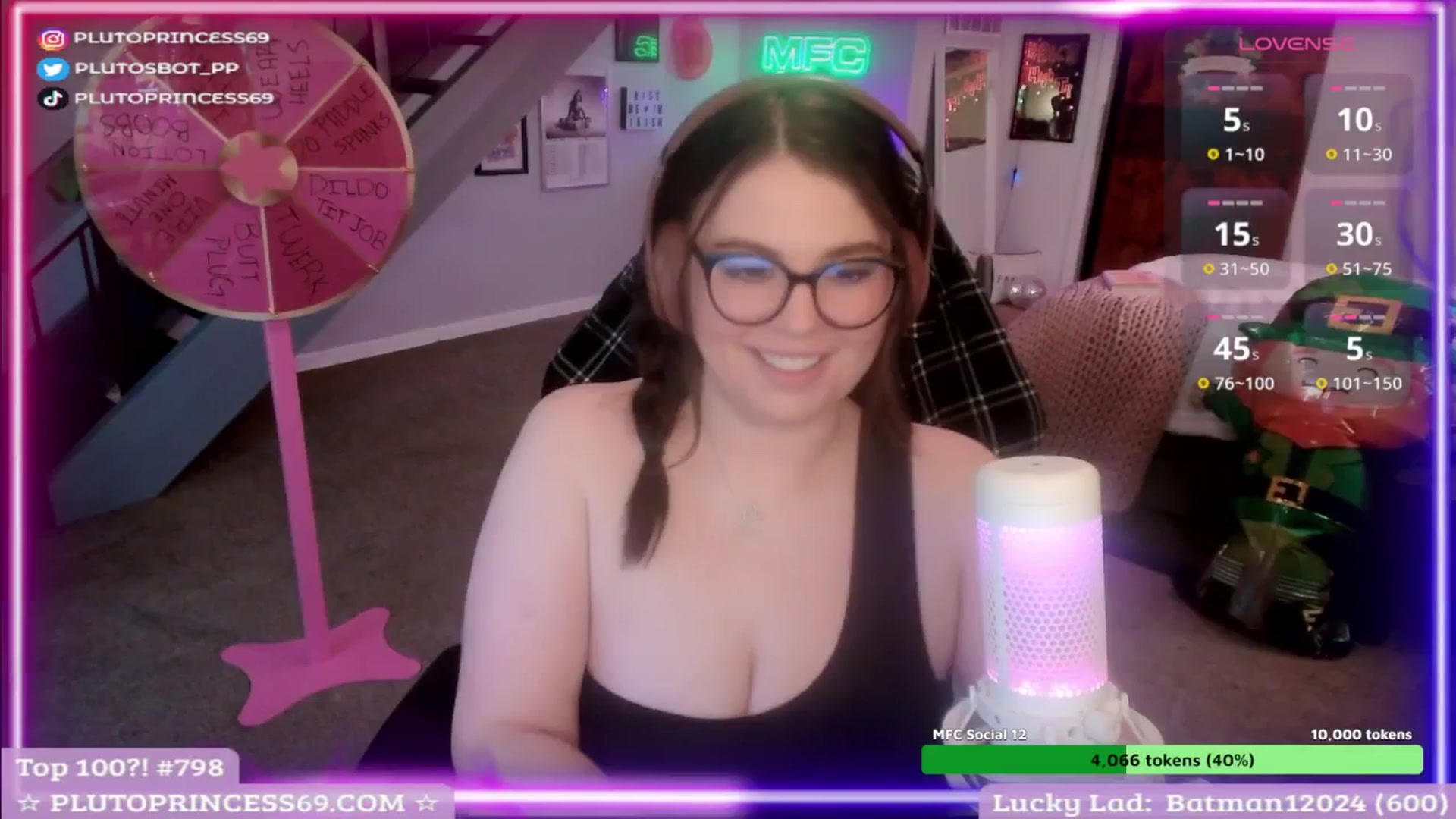 Gallery image thumbnail from PlutoPrincess's myfreecams stream on, 03/12/2025, 01:32 image 5 of 20