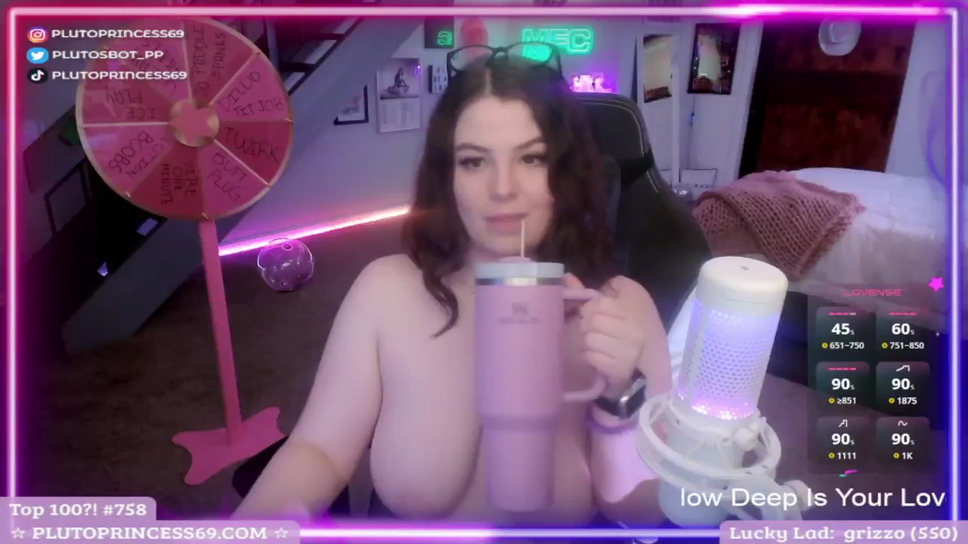 Gallery image thumbnail from PlutoPrincess's myfreecams stream on, 03/22/2025, 08:46 image 15 of 20