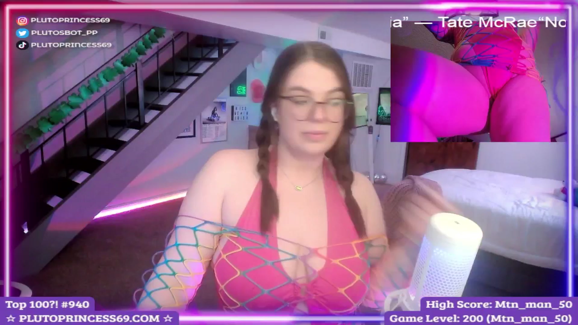 Gallery image thumbnail from PlutoPrincess's myfreecams stream on, 03/28/2025, 07:28 image 15 of 20