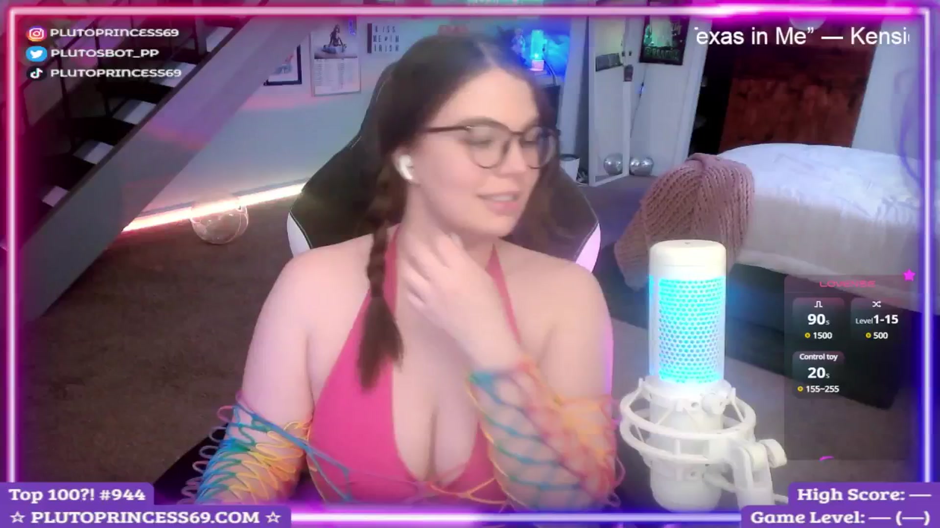 Gallery image thumbnail from PlutoPrincess's myfreecams stream on, 03/28/2025, 07:28 image 4 of 20