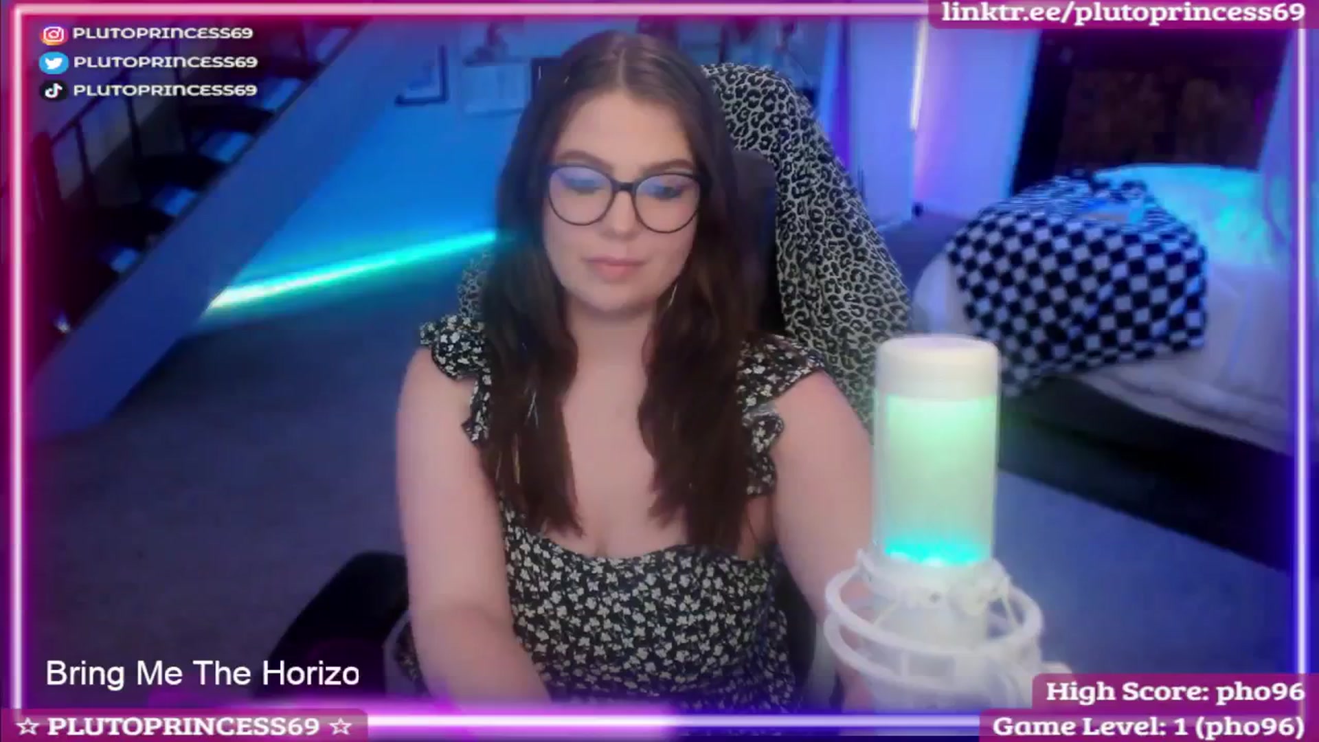 Gallery image thumbnail from PlutoPrincess's myfreecams stream on, 06/23/2025, 07:52 image 3 of 20