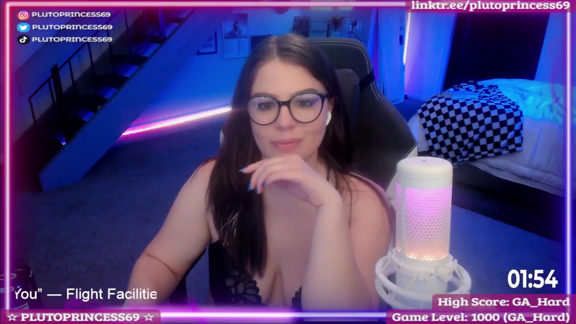 Gallery image thumbnail from PlutoPrincess's myfreecams stream on, 06/23/2025, 09:05 image 16 of 20