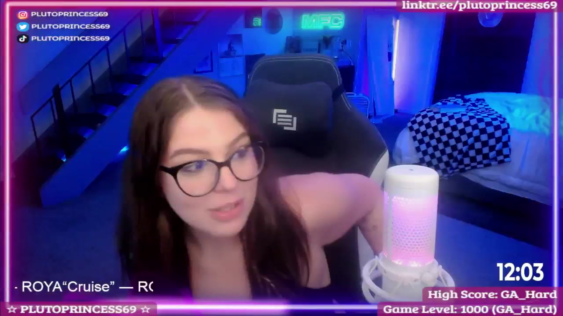 Gallery image thumbnail from PlutoPrincess's myfreecams stream on, 06/23/2025, 09:05 image 6 of 20