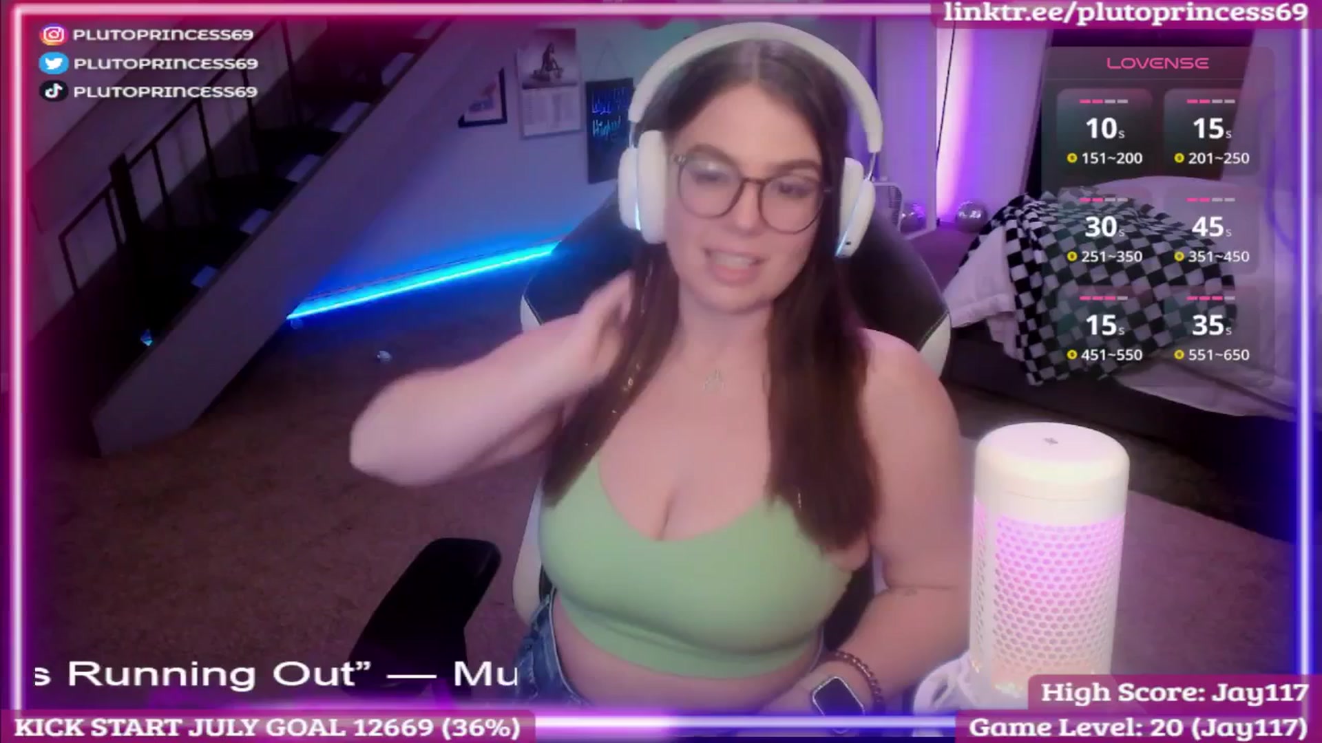 Gallery image thumbnail from PlutoPrincess's myfreecams stream on, 07/08/2025, 08:13 image 10 of 20