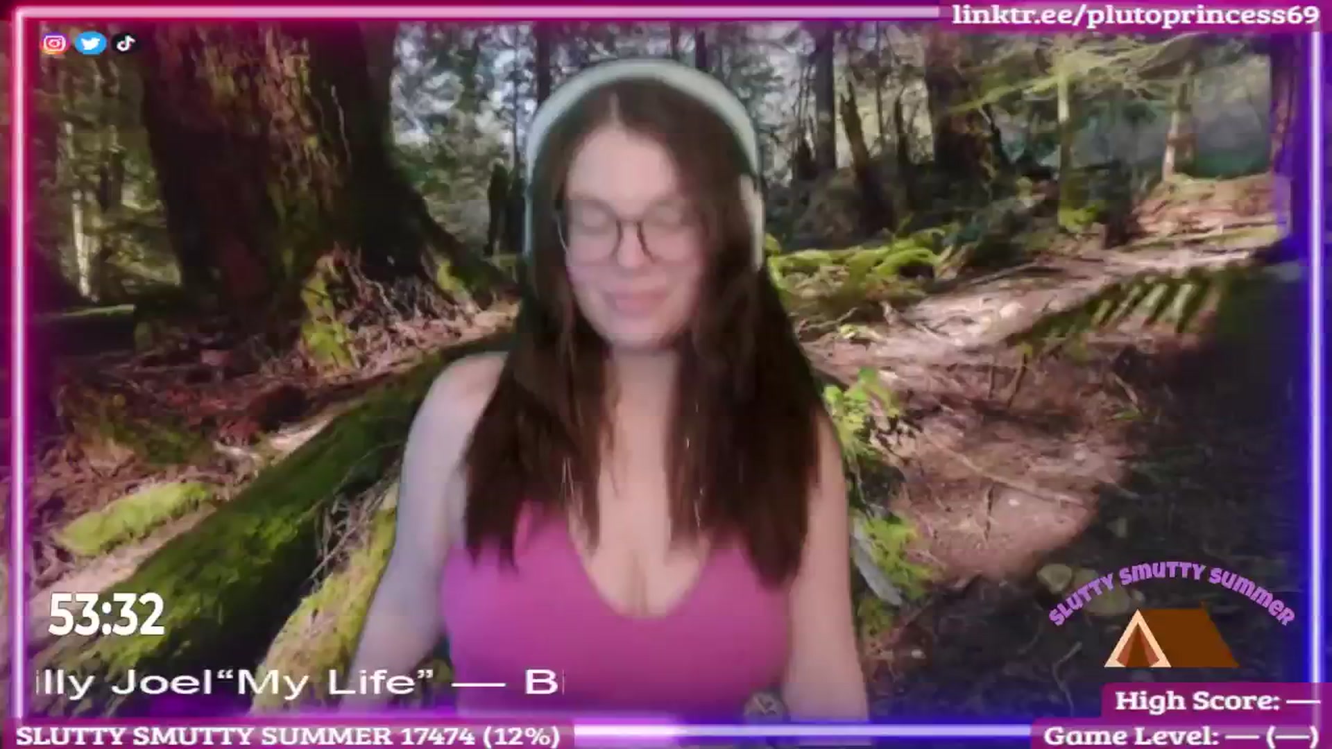 Gallery image thumbnail from PlutoPrincess's myfreecams stream on, 07/10/2025, 20:00 image 15 of 20