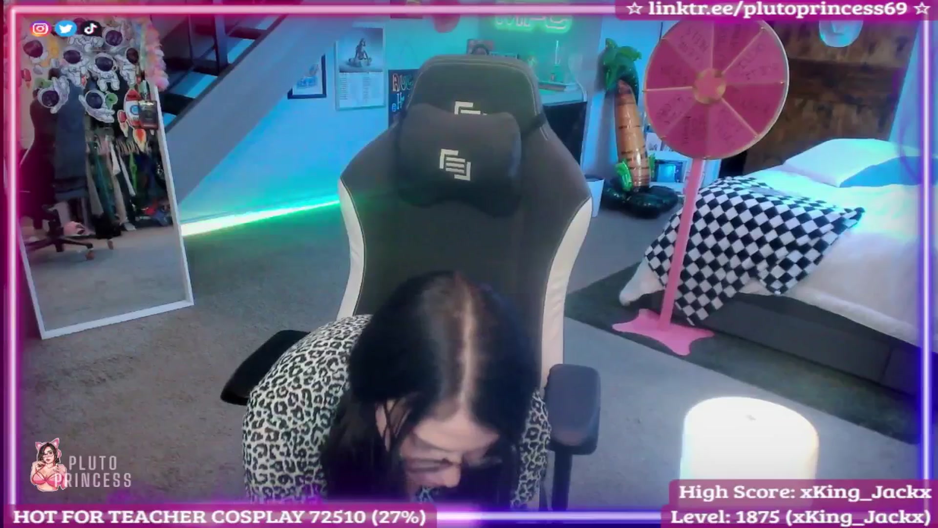 Gallery image thumbnail from PlutoPrincess's myfreecams stream on, 08/21/2025, 08:41 image 15 of 20