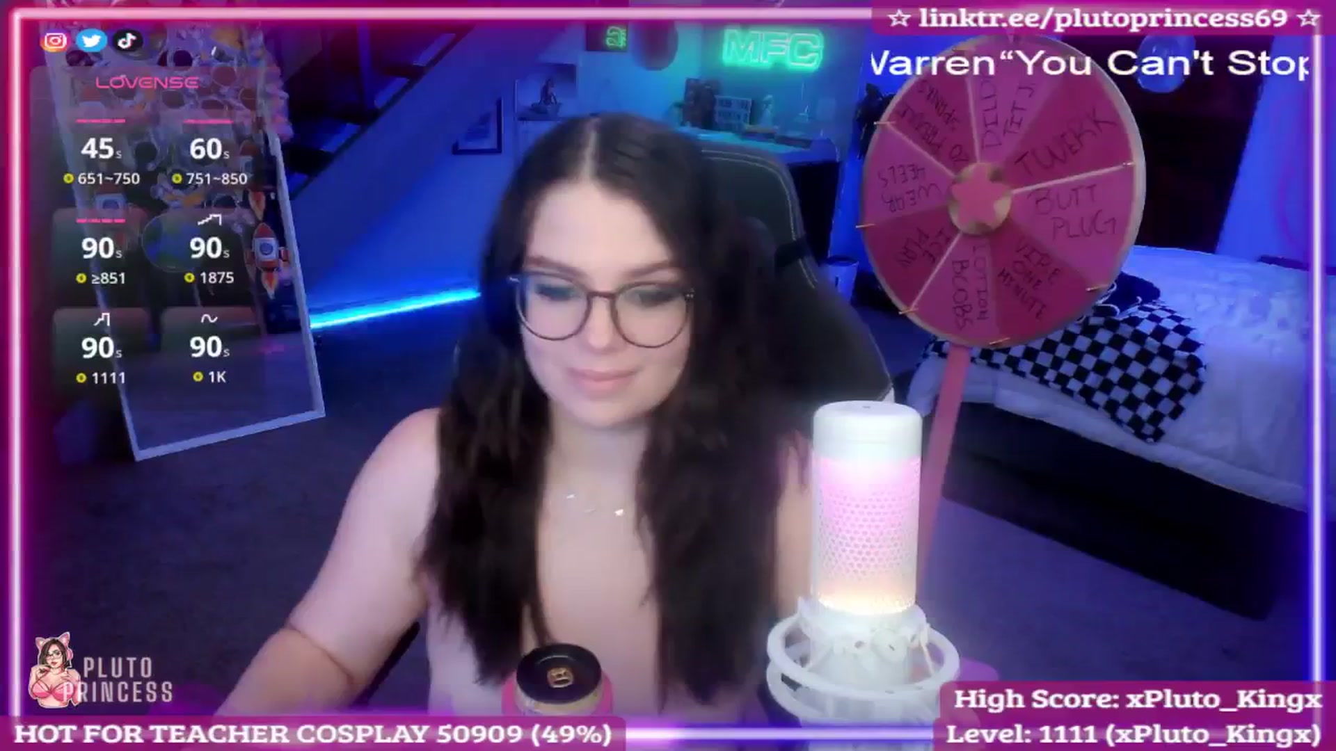 Gallery image thumbnail from PlutoPrincess's myfreecams stream on, 08/31/2025, 10:01 image 16 of 20