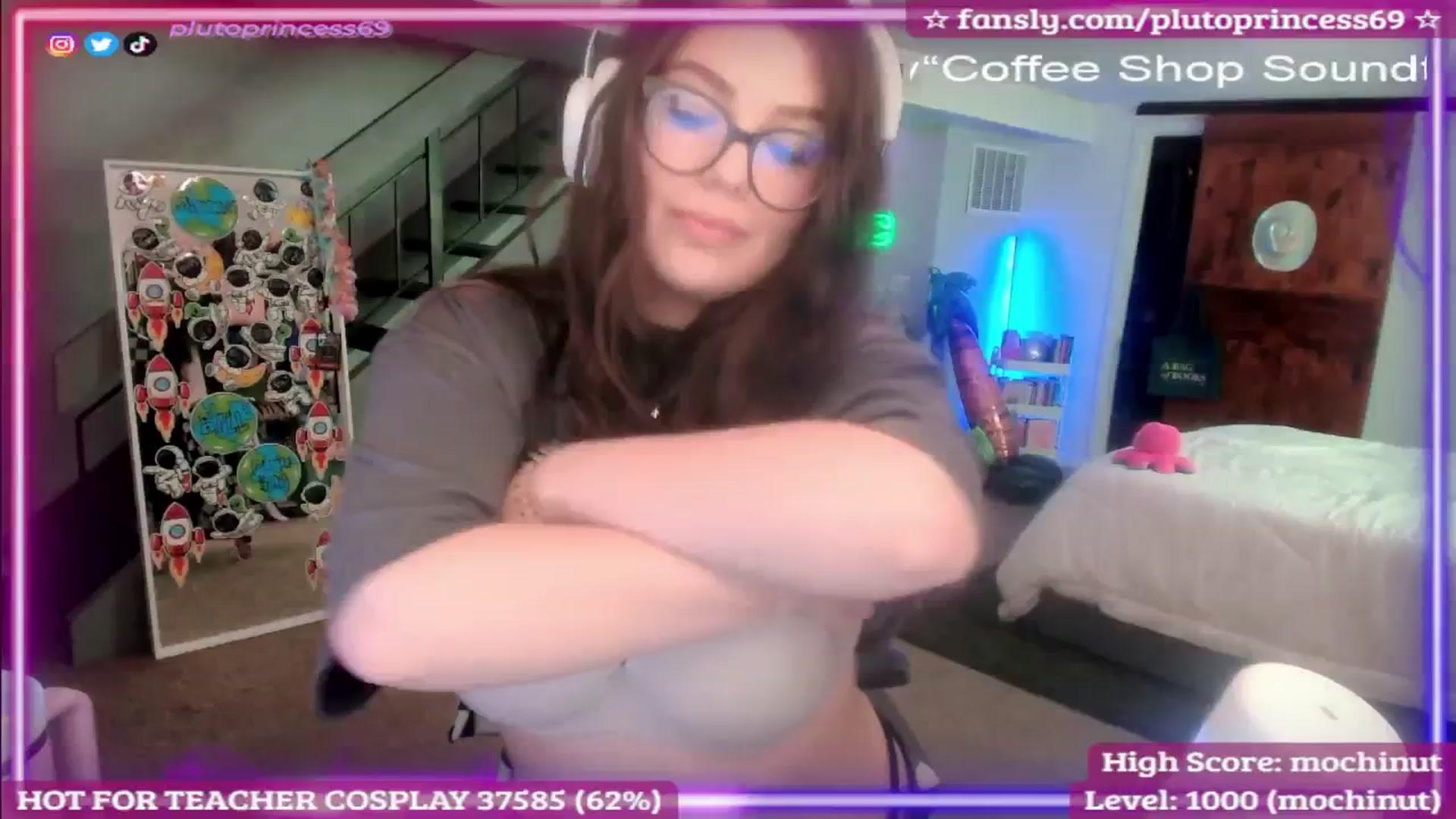 Gallery image thumbnail from PlutoPrincess's myfreecams stream on, 09/19/2025, 07:15 image 20 of 20