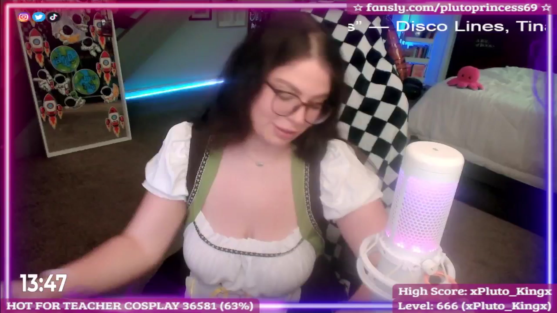 Gallery image thumbnail from PlutoPrincess's myfreecams stream on, 09/23/2025, 06:03 image 13 of 20
