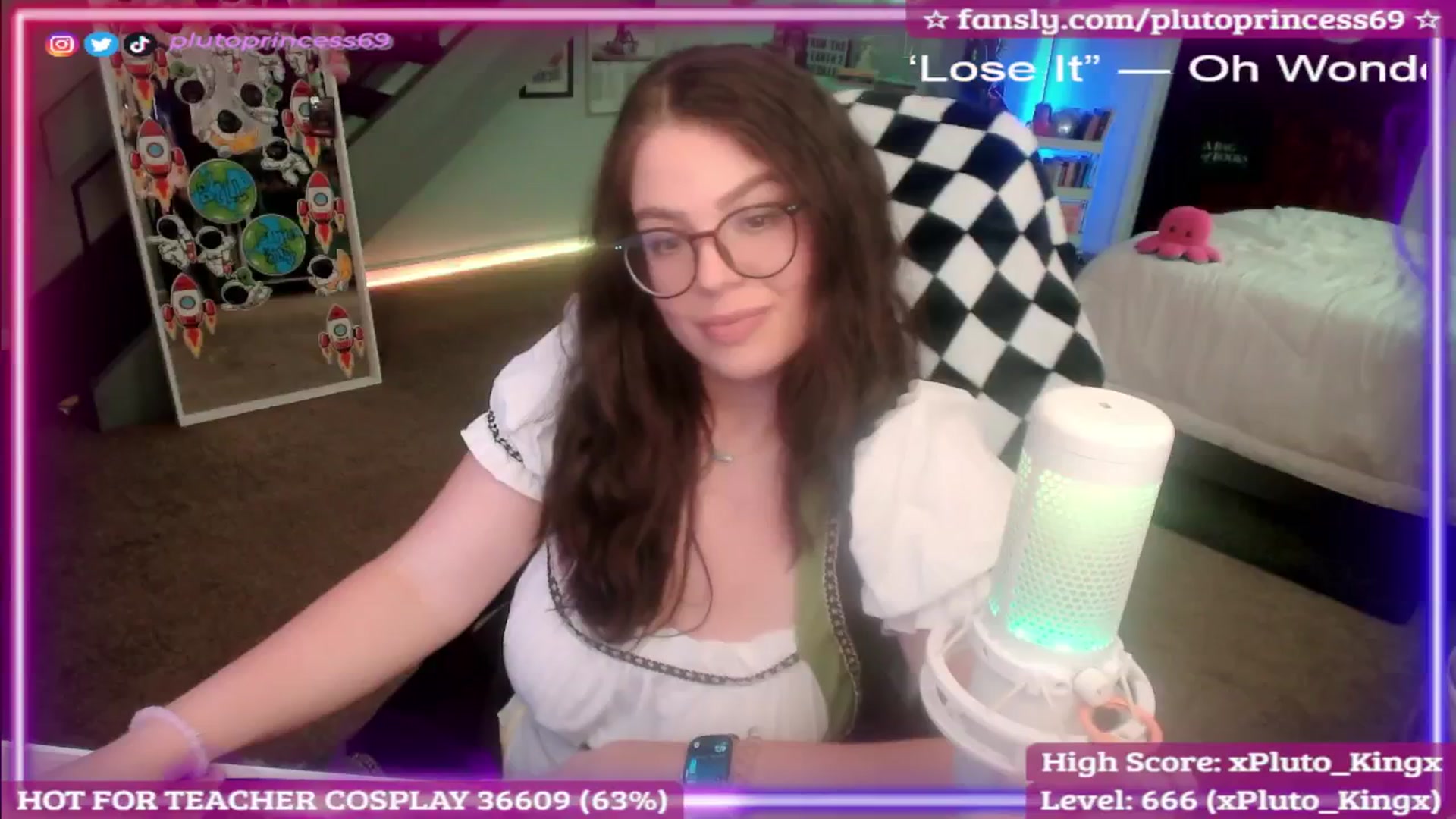 Gallery image thumbnail from PlutoPrincess's myfreecams stream on, 09/23/2025, 06:03 image 1 of 20