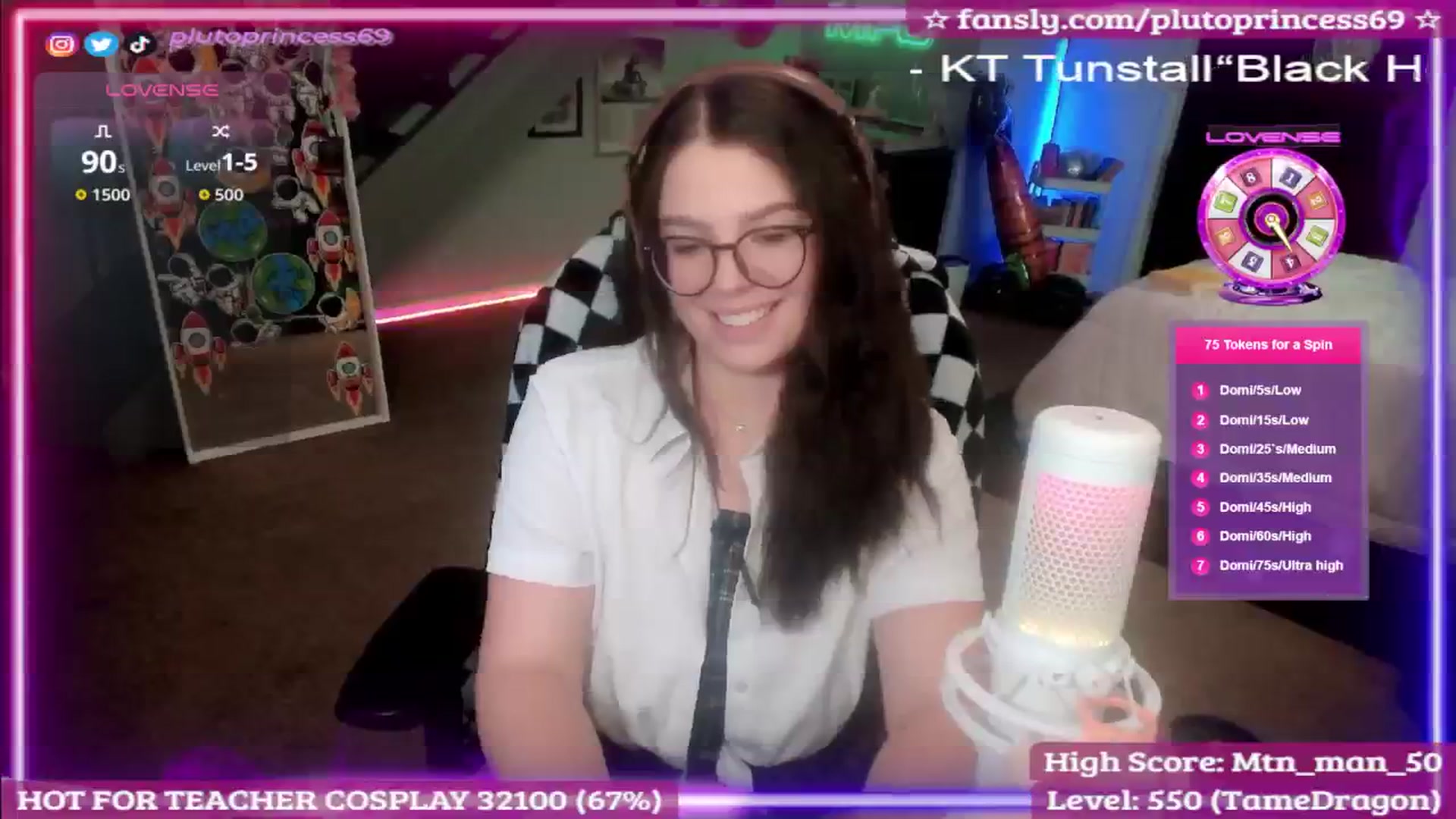 Gallery image thumbnail from PlutoPrincess's myfreecams stream on, 09/25/2025, 08:32 image 15 of 20