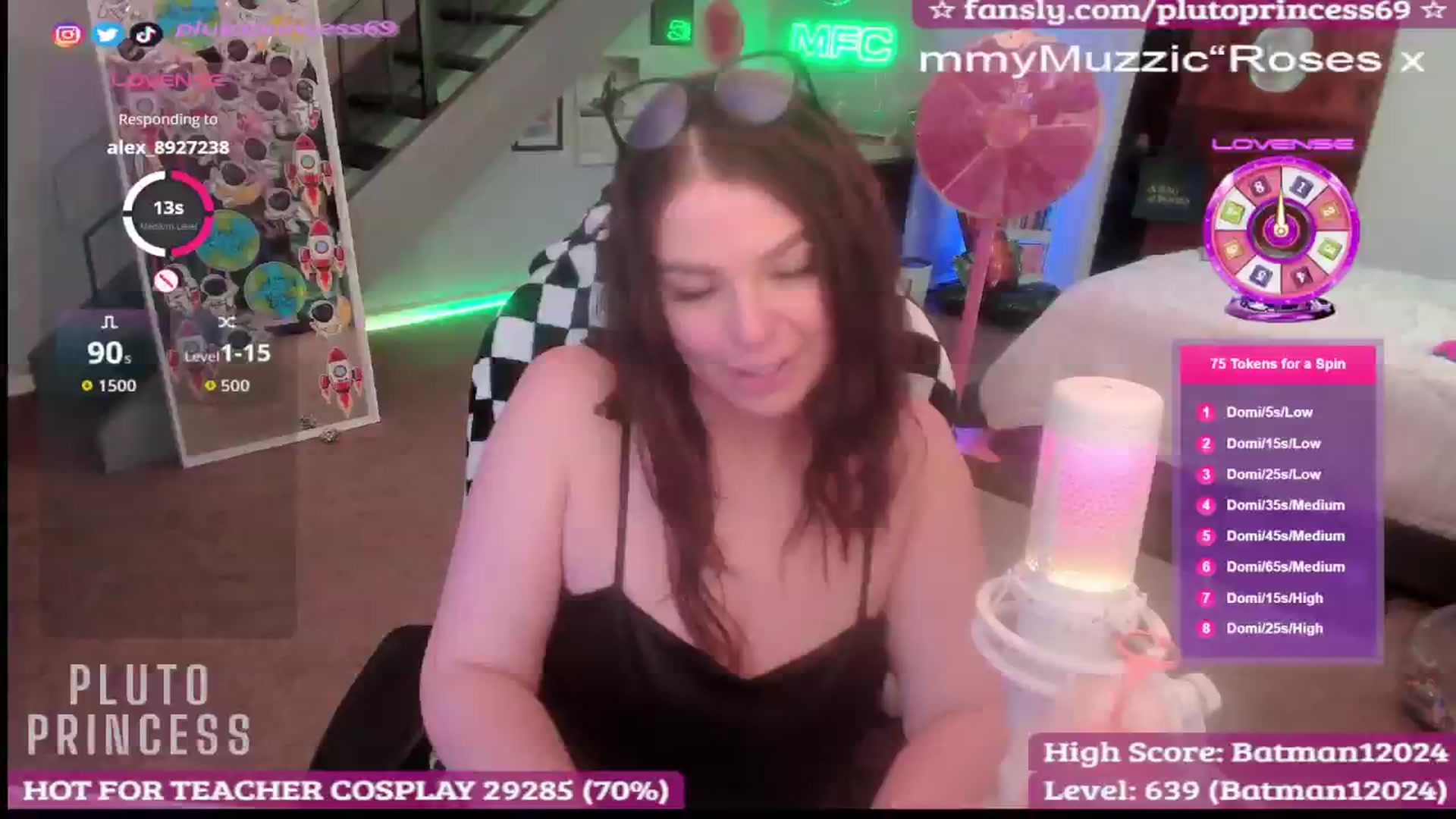 Gallery image thumbnail from PlutoPrincess's myfreecams stream on, 09/29/2025, 03:46 image 7 of 20