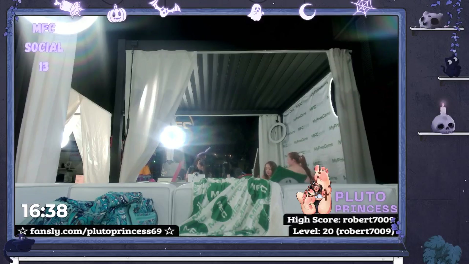 Gallery image thumbnail from PlutoPrincess's myfreecams stream on, 10/08/2025, 06:46 image 20 of 20