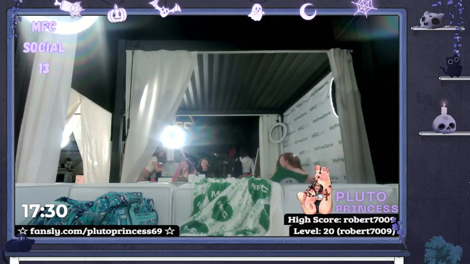 Gallery image thumbnail from PlutoPrincess's myfreecams stream on, 10/08/2025, 06:46 image 19 of 20