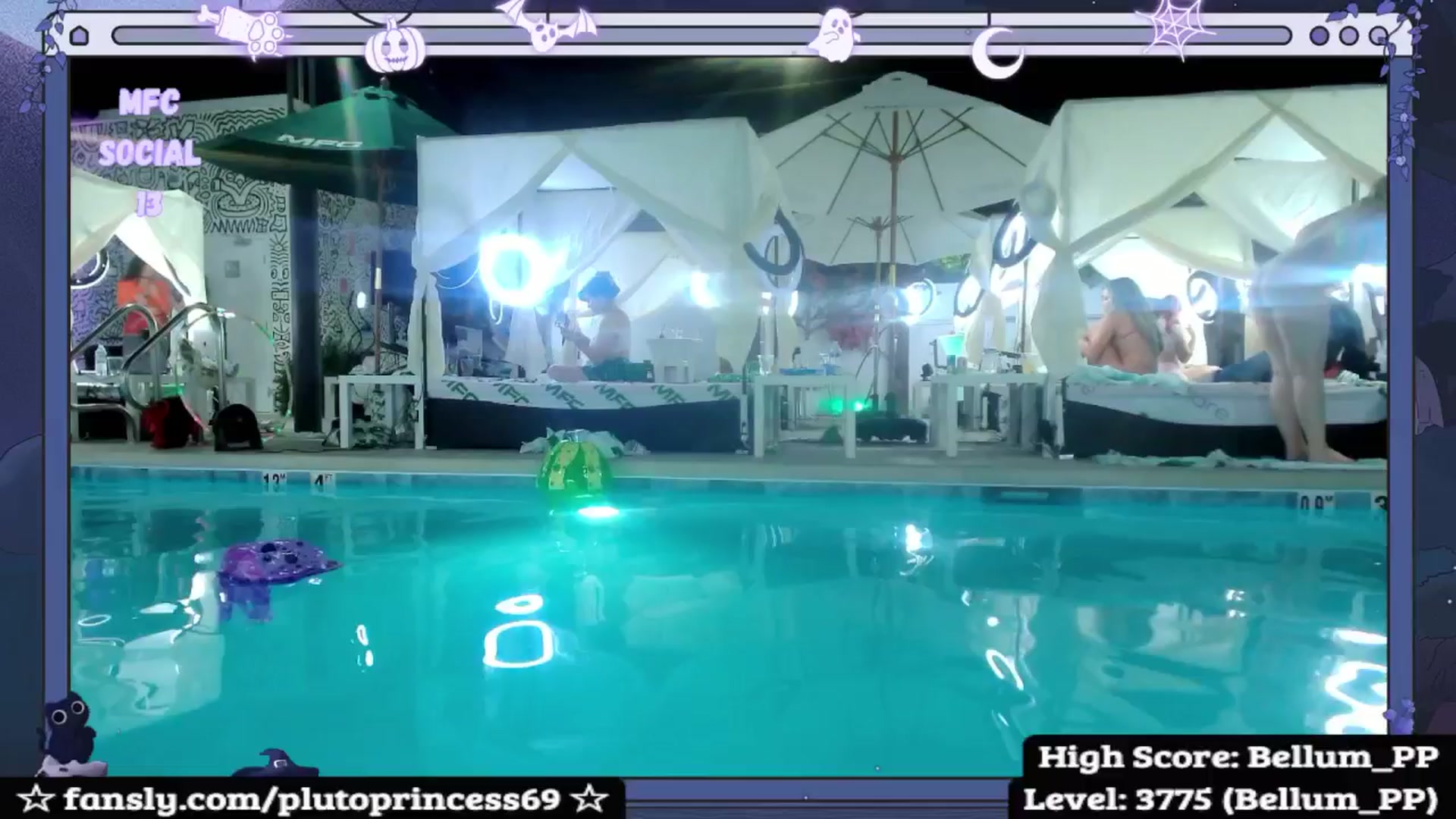 Gallery image thumbnail from PlutoPrincess's myfreecams stream on, 10/09/2025, 06:29 image 9 of 20