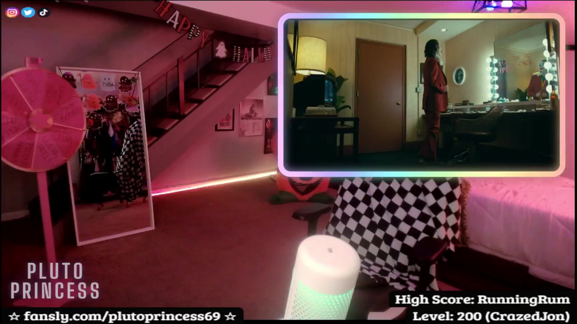 Gallery image thumbnail from PlutoPrincess's myfreecams stream on, 10/11/2025, 07:00 image 16 of 20