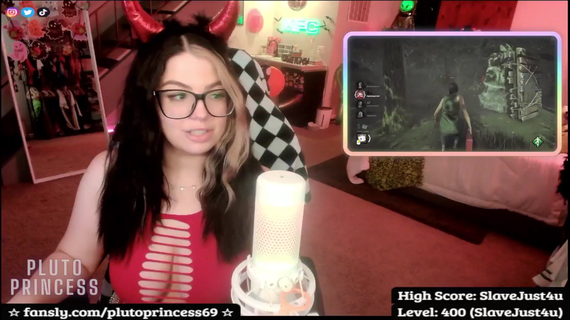 Gallery image thumbnail from PlutoPrincess's myfreecams stream on, 10/16/2025, 06:42 image 19 of 20