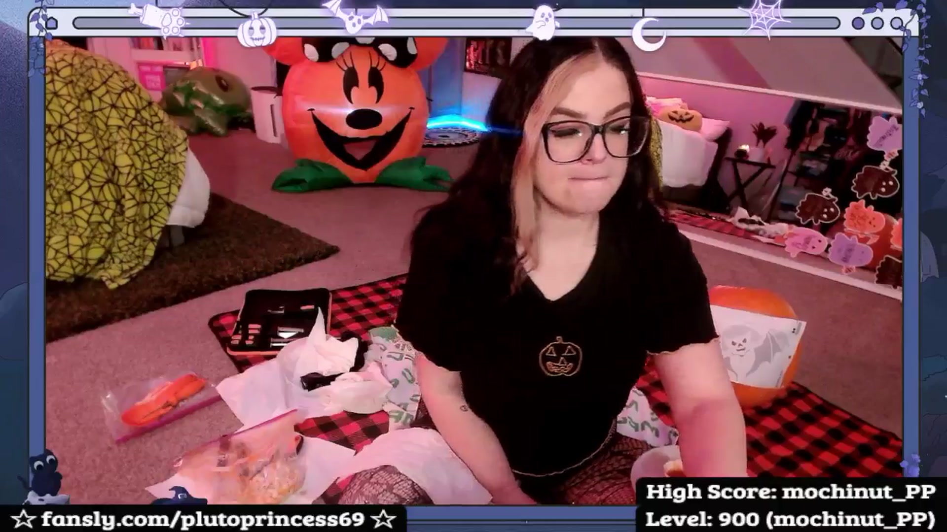 Gallery image thumbnail from PlutoPrincess's myfreecams stream on, 10/18/2025, 09:36 image 12 of 20