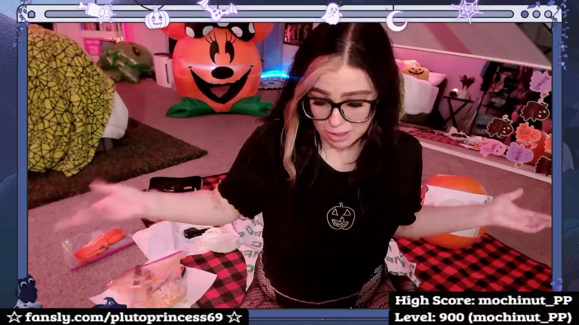 Gallery image thumbnail from PlutoPrincess's myfreecams stream on, 10/18/2025, 09:36 image 13 of 20