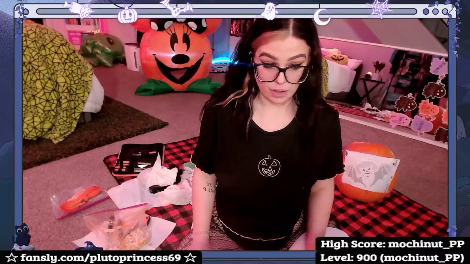 Gallery image thumbnail from PlutoPrincess's myfreecams stream on, 10/18/2025, 09:36 image 11 of 20