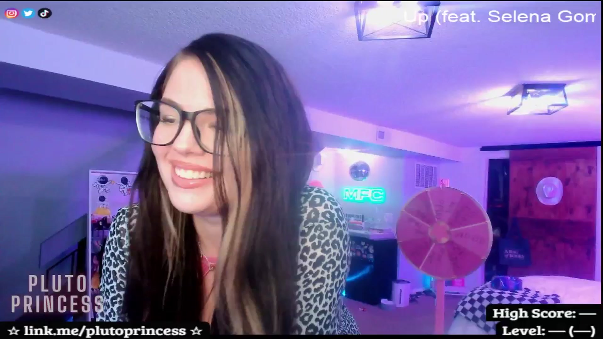 Gallery image thumbnail from PlutoPrincess's myfreecams stream on, 11/15/2025, 08:56 image 9 of 20