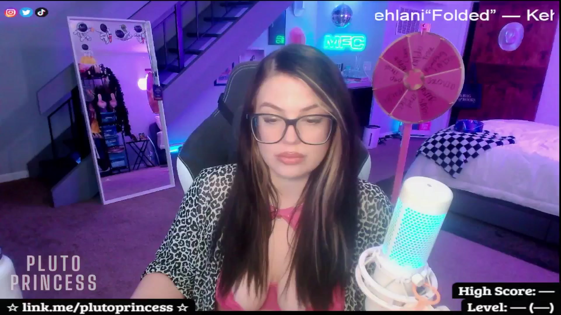 Gallery image thumbnail from PlutoPrincess's myfreecams stream on, 11/15/2025, 08:56 image 20 of 20