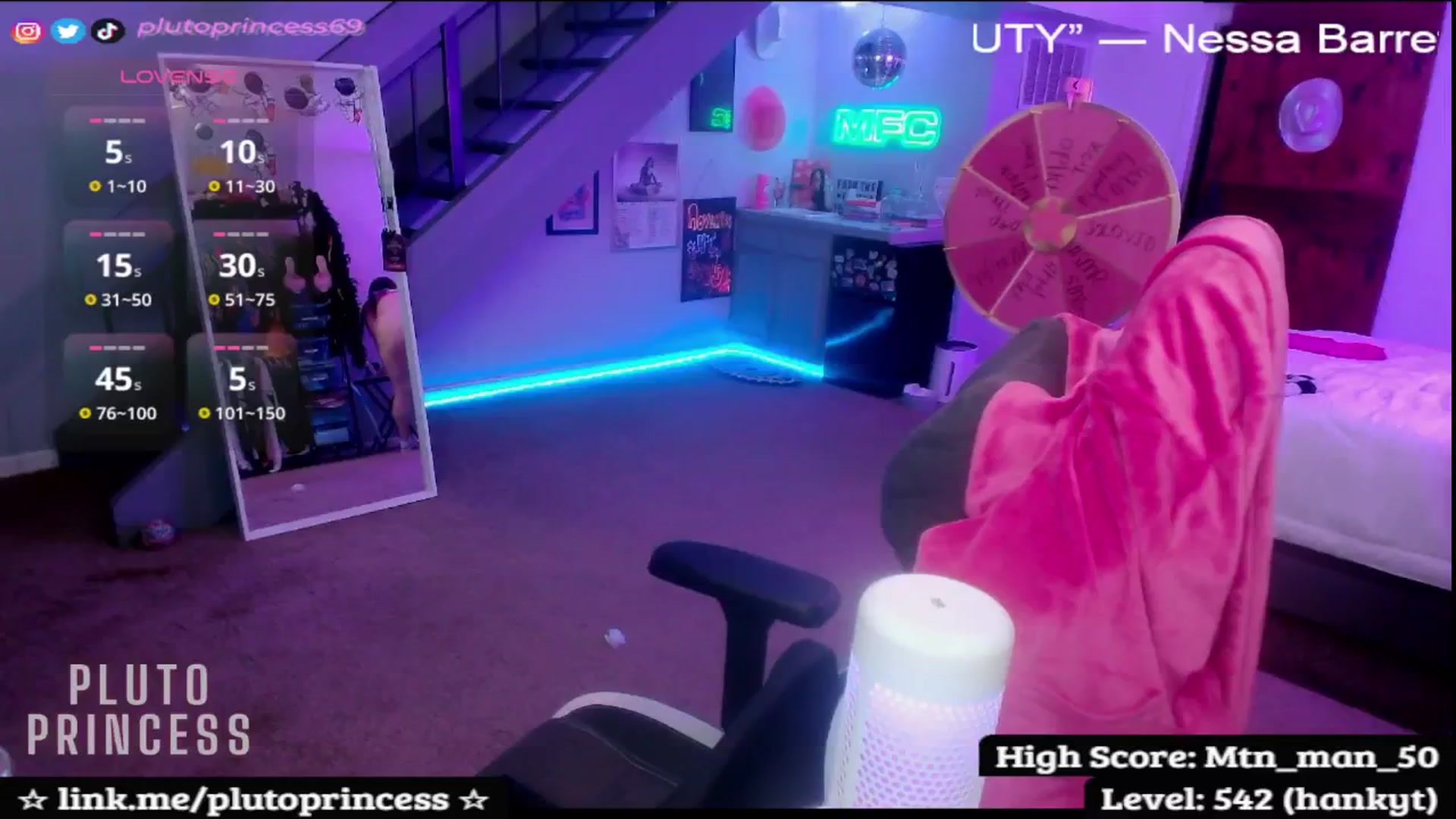Gallery image thumbnail from PlutoPrincess's myfreecams stream on, 11/18/2025, 06:21 image 14 of 20