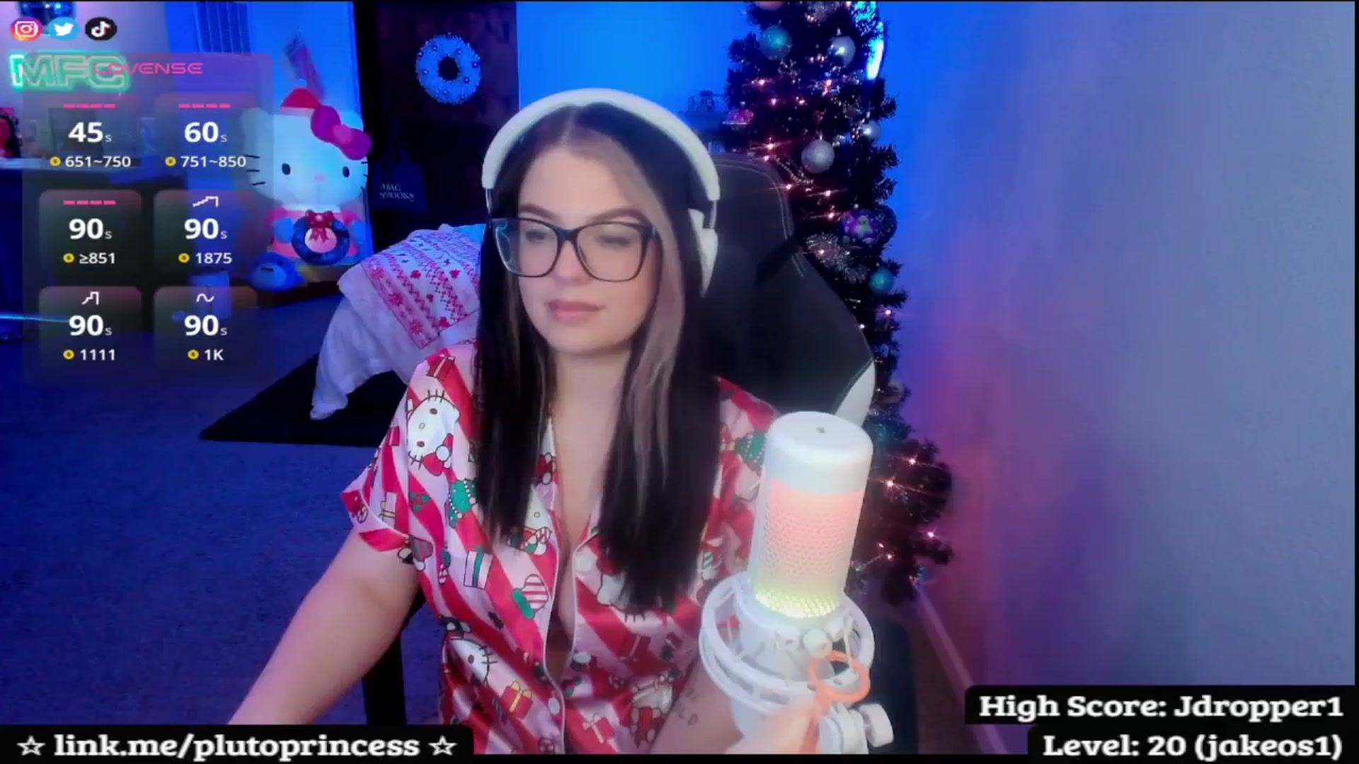 Gallery image thumbnail from PlutoPrincess's myfreecams stream on, 12/16/2025, 09:02 image 20 of 20