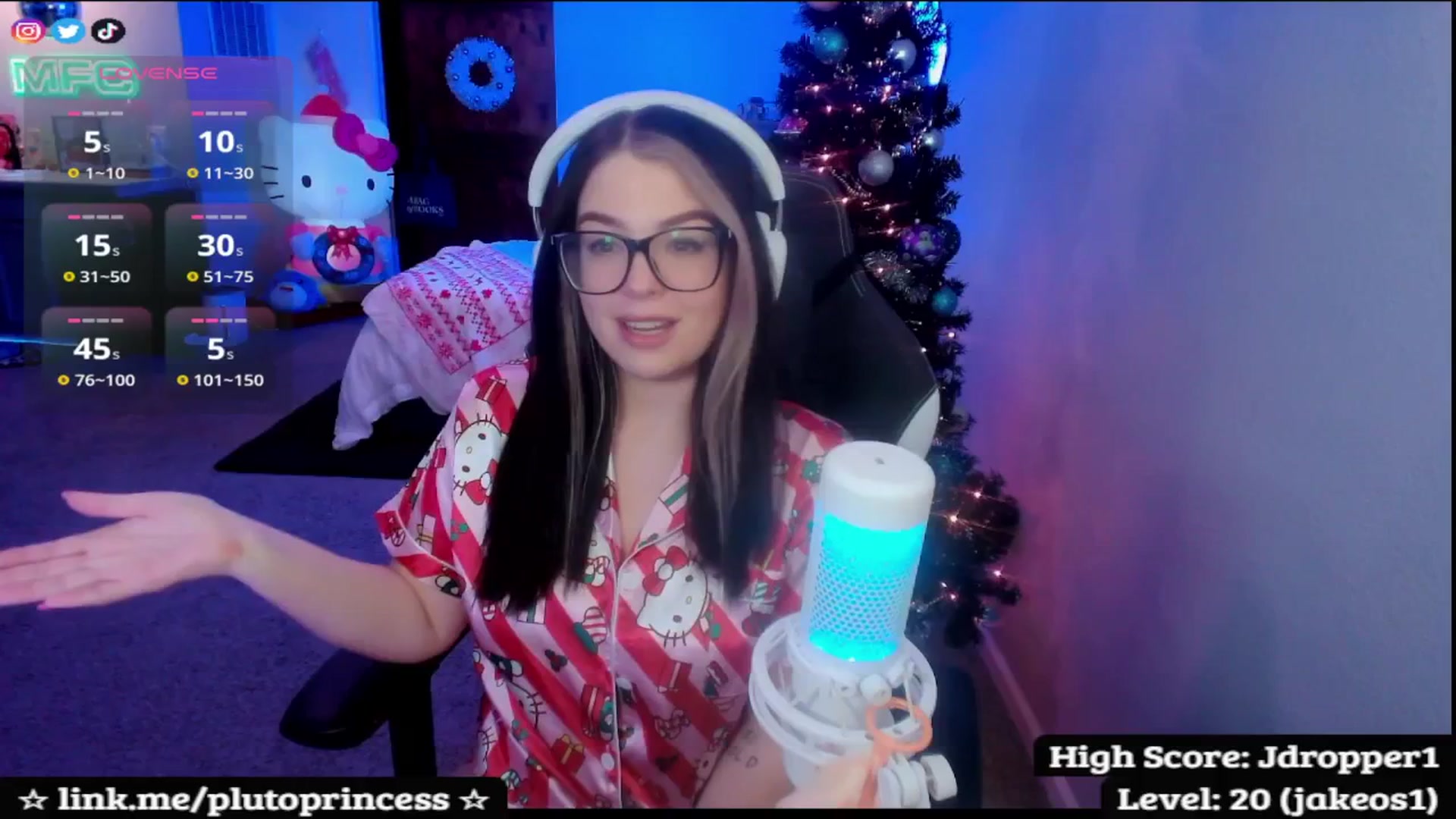 Gallery image thumbnail from PlutoPrincess's myfreecams stream on, 12/16/2025, 09:02 image 9 of 20