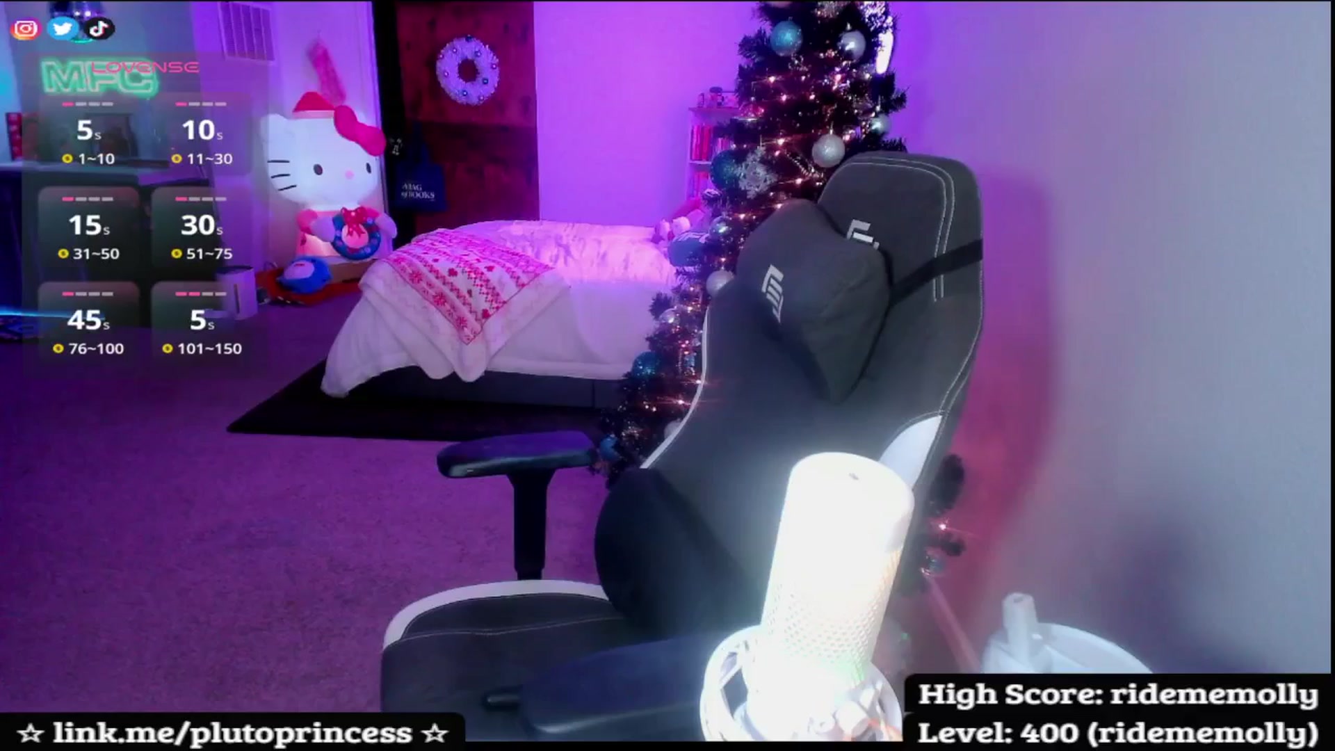 Gallery image thumbnail from PlutoPrincess's myfreecams stream on, 12/21/2025, 09:03 image 13 of 20