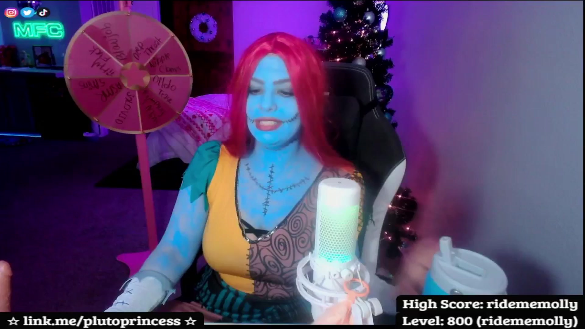 Gallery image thumbnail from PlutoPrincess's myfreecams stream on, 12/21/2025, 11:42 image 6 of 20