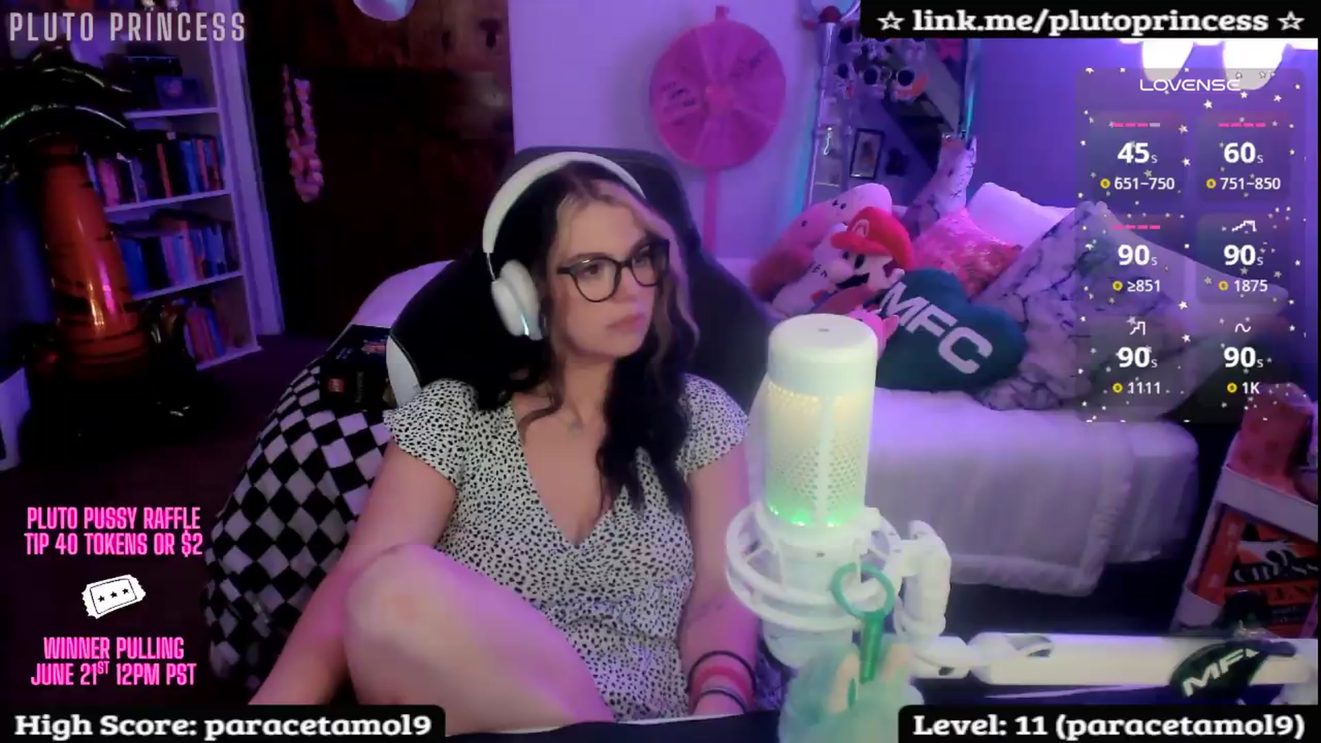 Gallery image thumbnail from PlutoPrincess's myfreecams stream on, 06/19/2026, 09:42 image 18 of 20