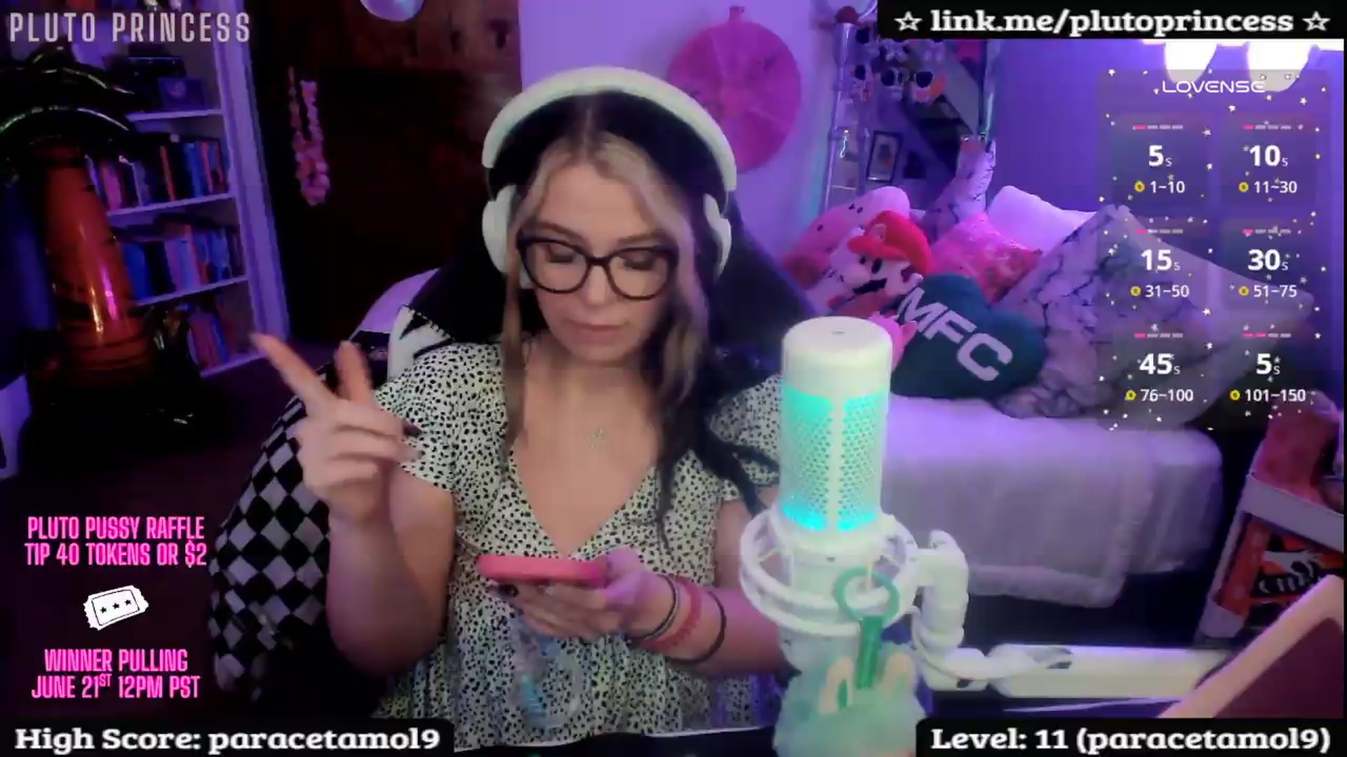Gallery image thumbnail from PlutoPrincess's myfreecams stream on, 06/19/2026, 09:42 image 17 of 20