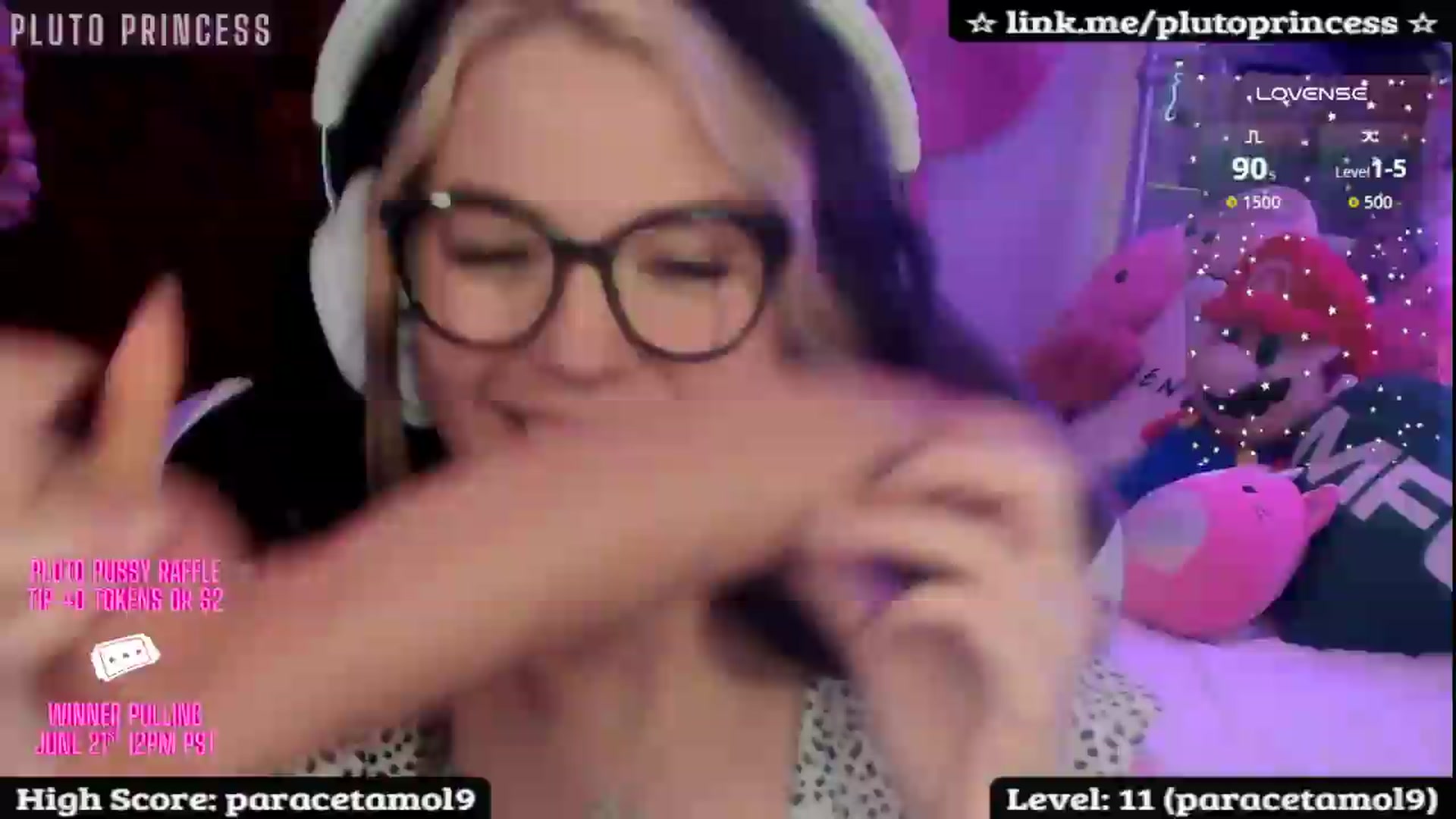 Gallery image thumbnail from PlutoPrincess's myfreecams stream on, 06/19/2026, 09:42 image 15 of 20