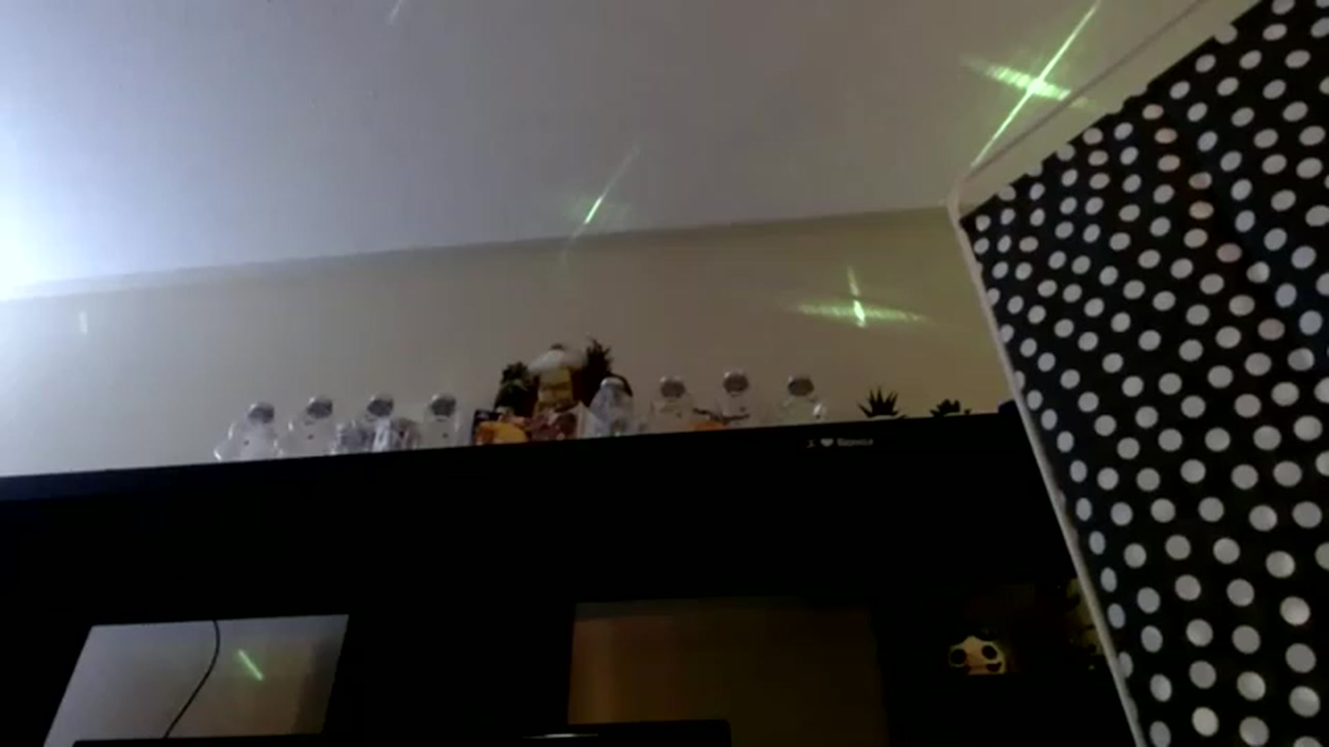 Gallery image thumbnail from PointeShoes_x's myfreecams stream on, 12/28/2022, 08:08 image 18 of 20