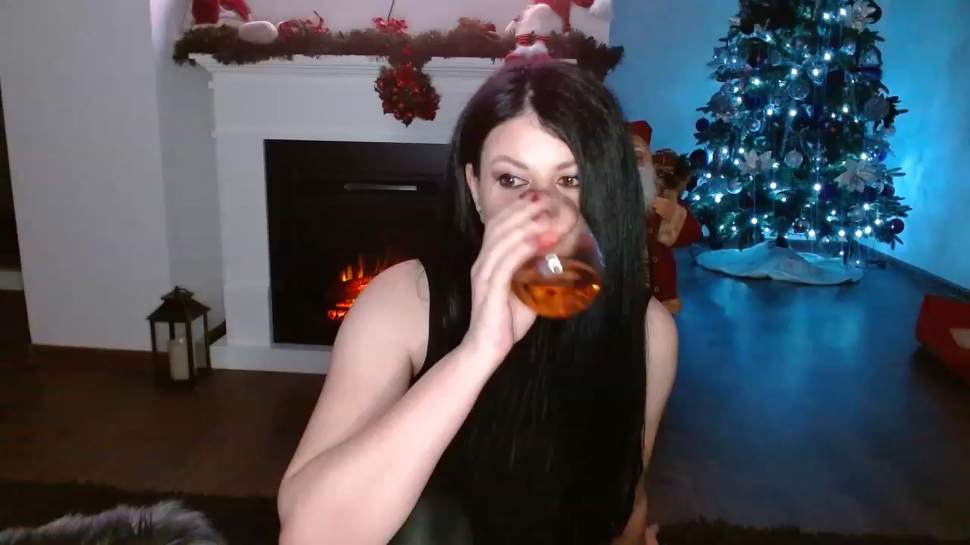 Gallery image thumbnail from Poison_Rose_'s myfreecams stream on, 12/20/2022, 16:32 image 10 of 20