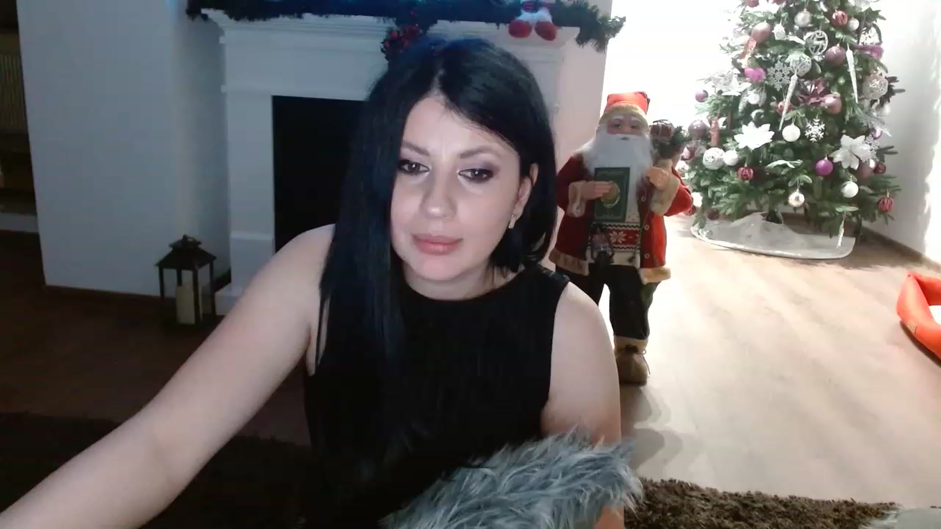 Gallery image thumbnail from Poison_Rose_'s myfreecams stream on, 12/20/2022, 19:40 image 13 of 20