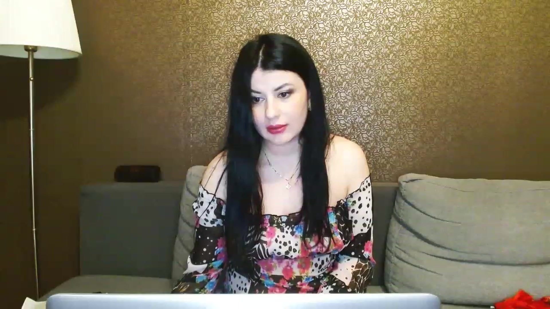Gallery image thumbnail from Poison_Rose_'s myfreecams stream on, 12/25/2022, 18:29 image 15 of 20