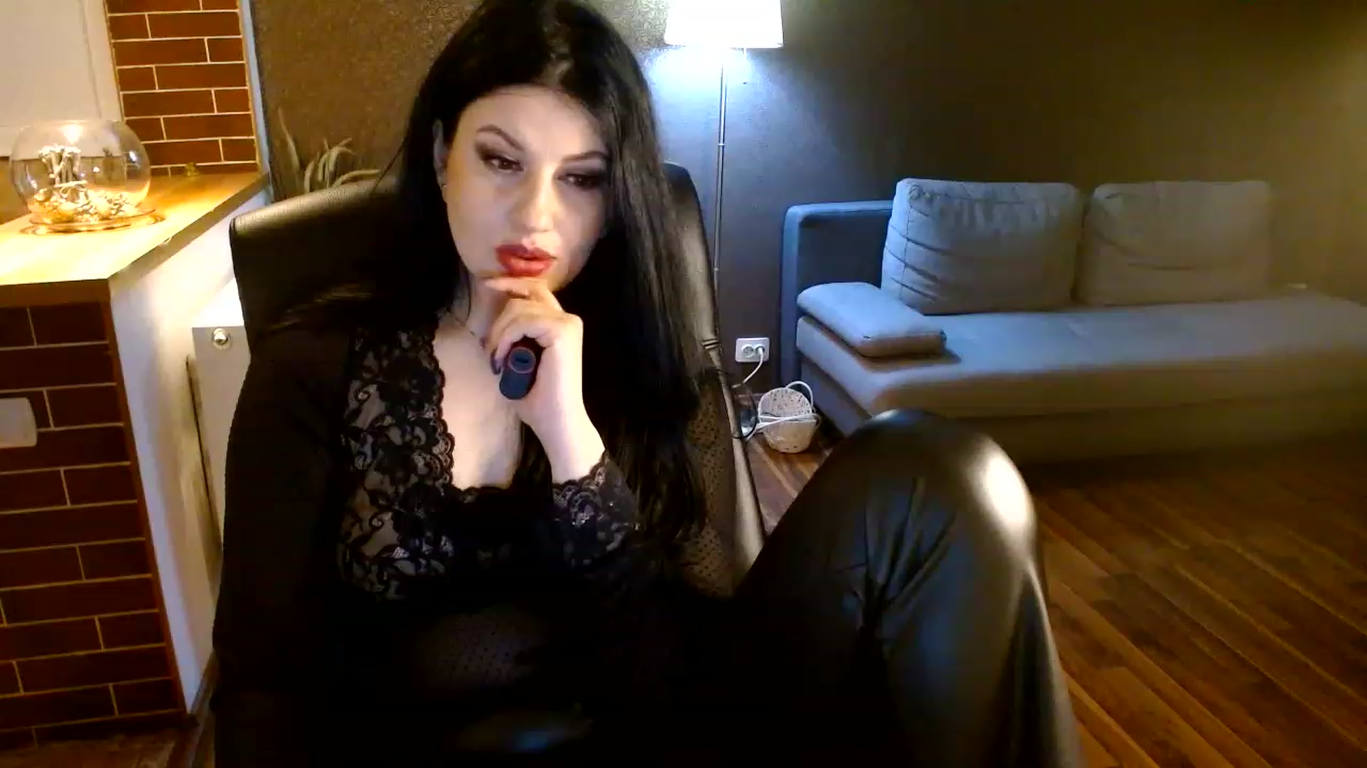 Gallery image thumbnail from Poison_Rose_'s myfreecams stream on, 01/22/2023, 19:13 image 16 of 20