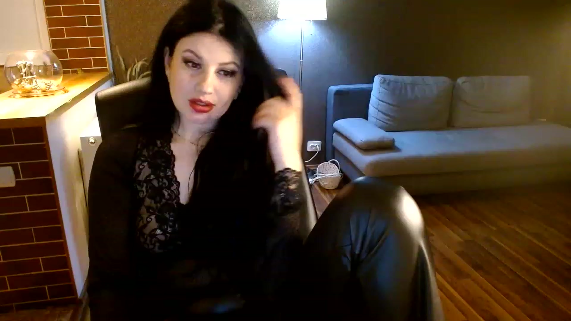 Gallery image thumbnail from Poison_Rose_'s myfreecams stream on, 01/22/2023, 19:13 image 8 of 20