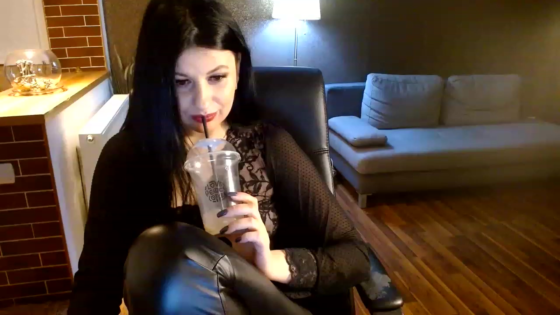 Gallery image thumbnail from Poison_Rose_'s myfreecams stream on, 01/22/2023, 20:02 image 7 of 20