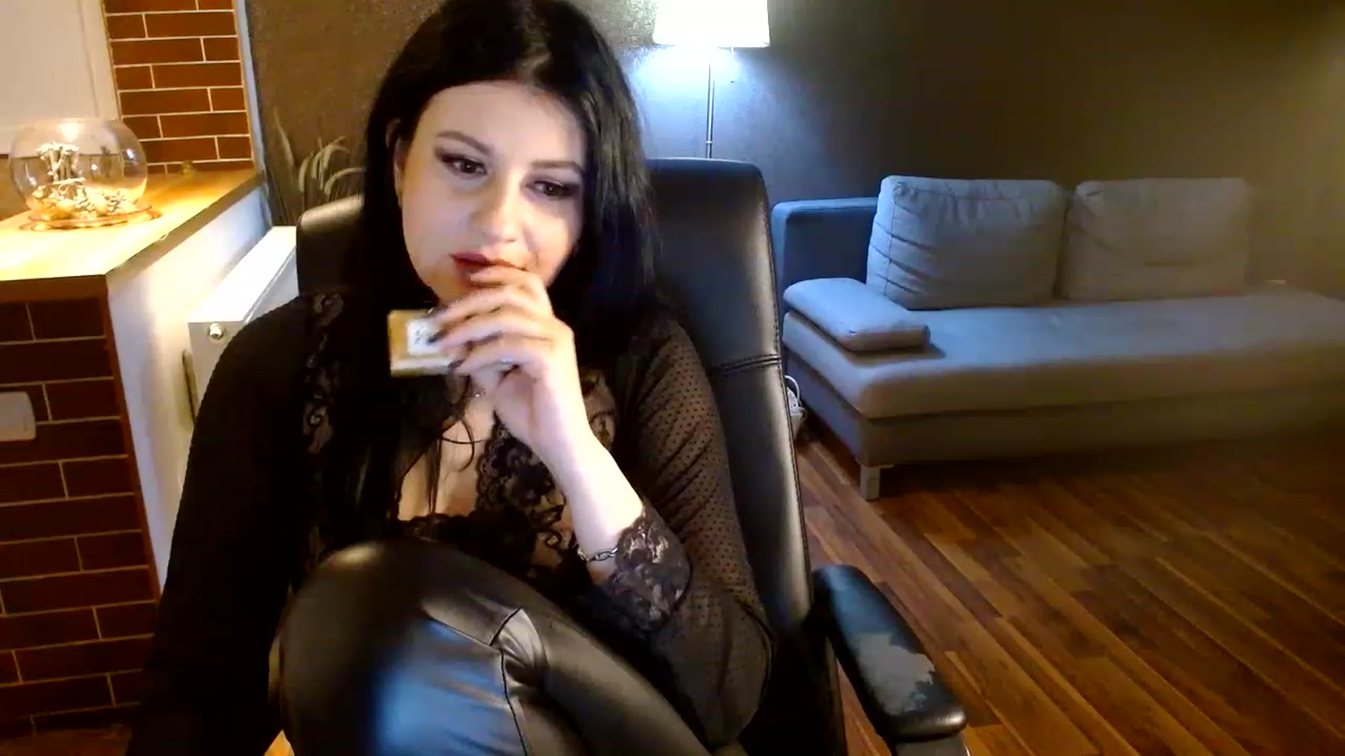 Gallery image thumbnail from Poison_Rose_'s myfreecams stream on, 01/22/2023, 20:02 image 13 of 20