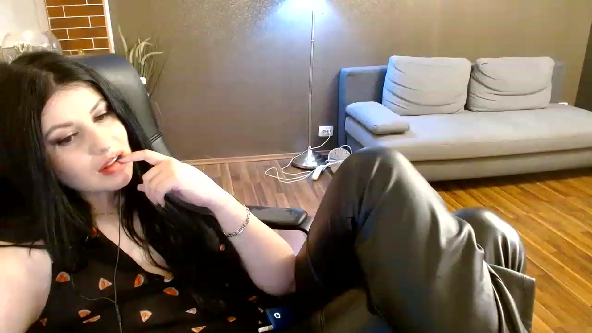 Gallery image thumbnail from Poison_Rose_'s myfreecams stream on, 01/22/2023, 21:17 image 15 of 20